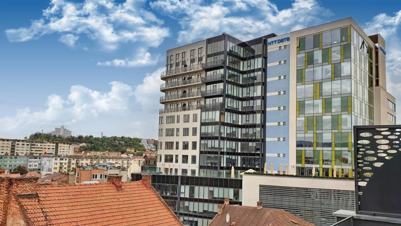 Cozy Penthouse In A New Business Building In City Center. Free Private Parking Apartamento Cluj-Napoca Exterior foto